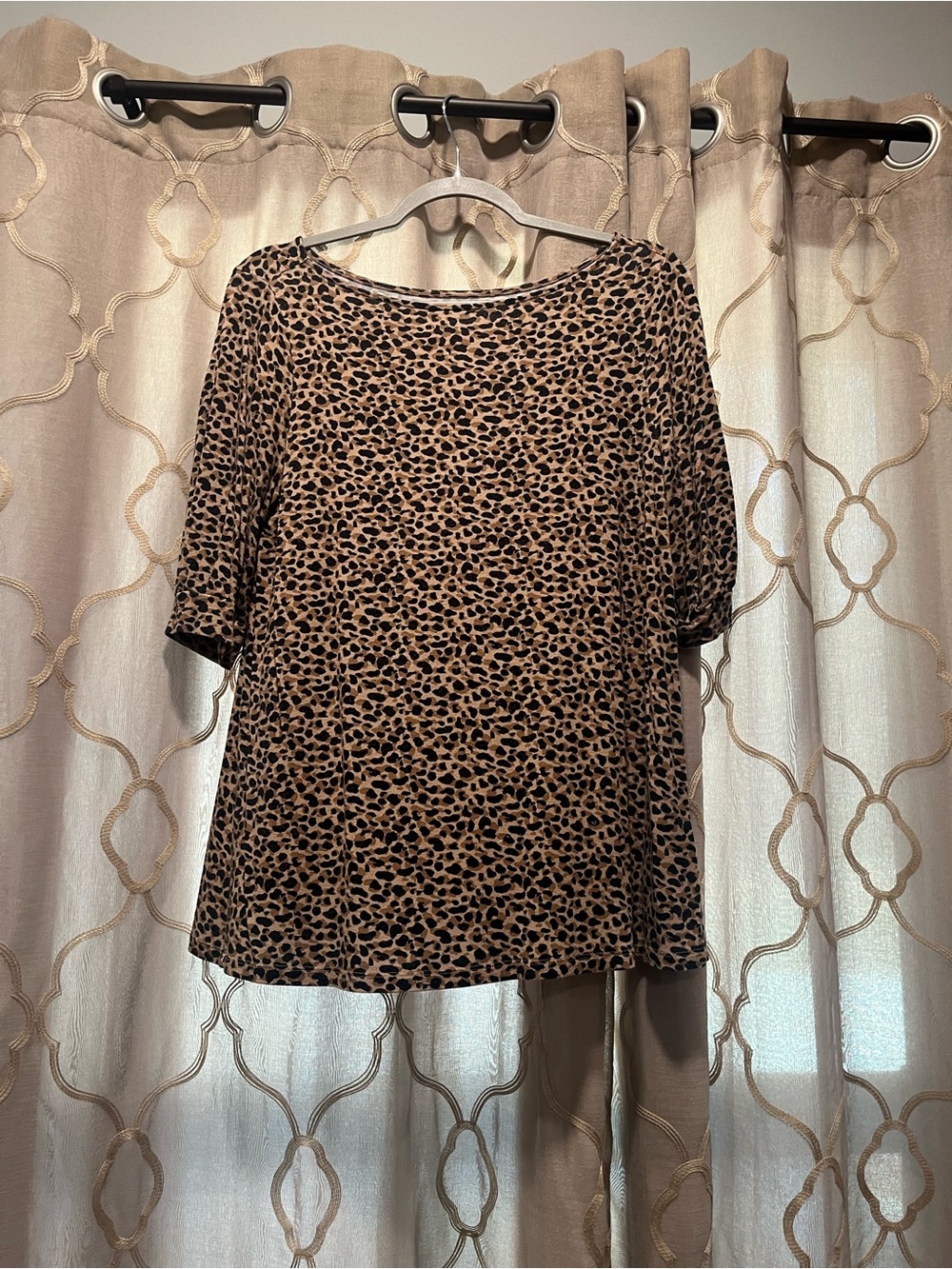 Maurices Tan & Black Leopard-Print Short Sleeve Tee
